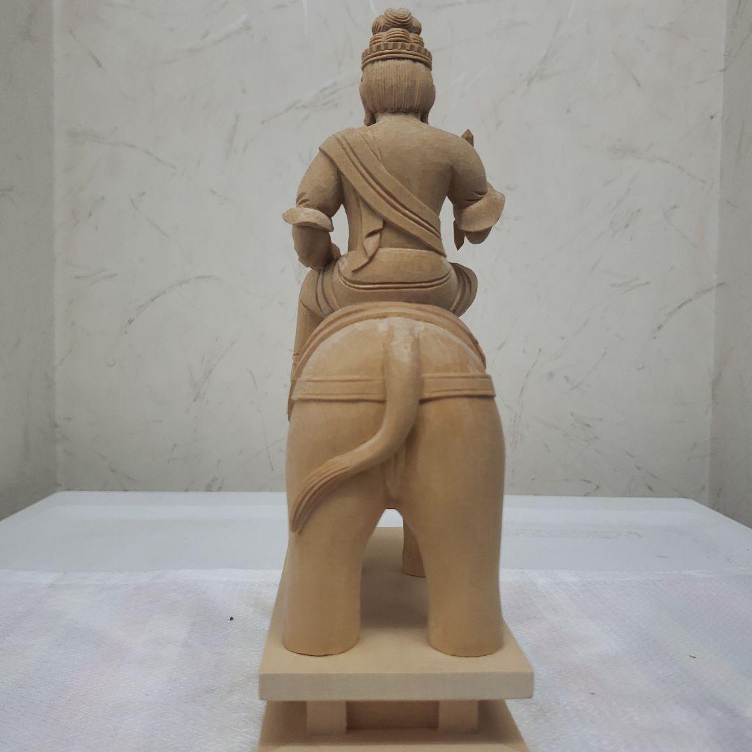 Ｂフライデー蔵出し特価ノミ跡手彫りヒバ材 帝釈天像2.2寸 総高さ約22.5cm