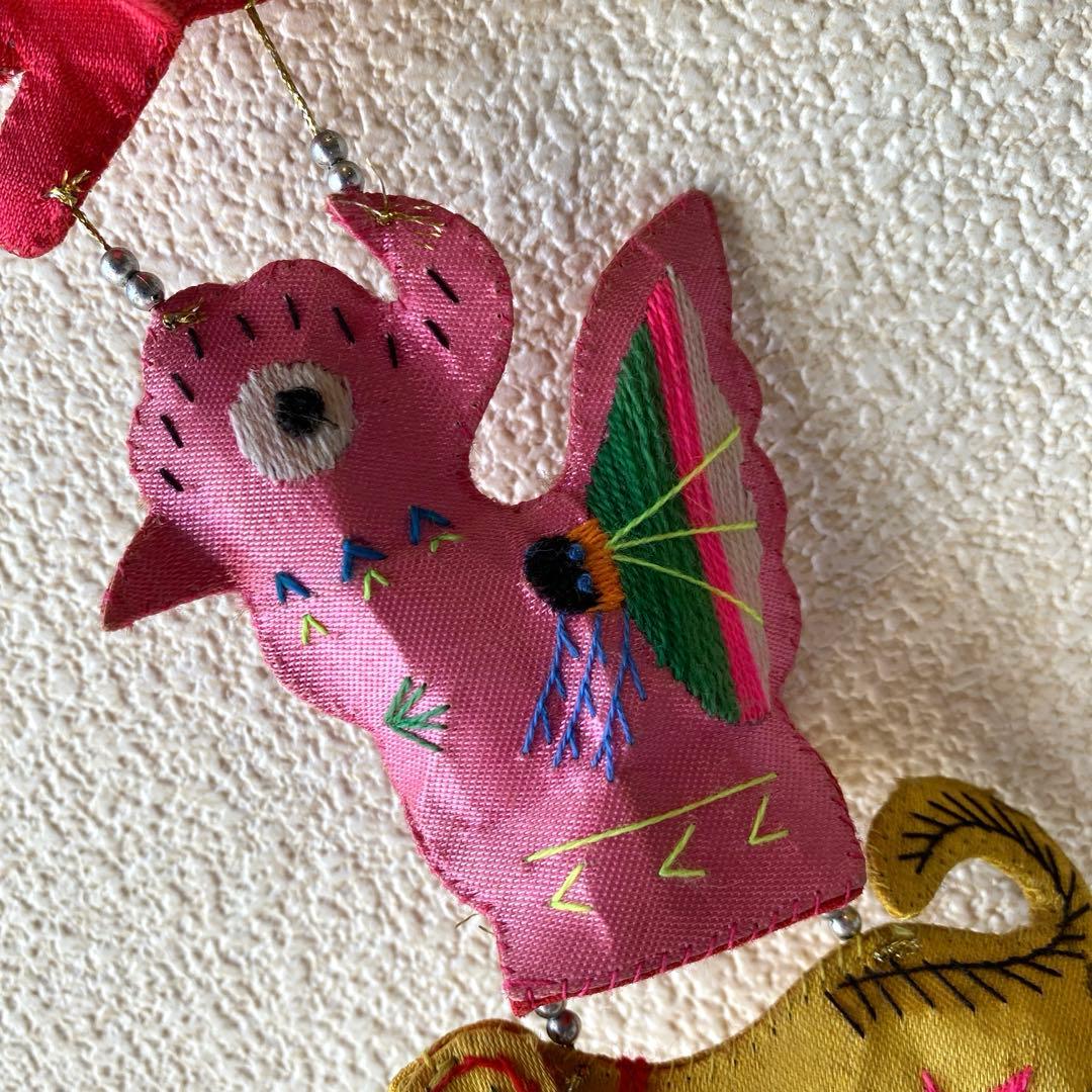 吊るし十二支 サテン古刺繍 壁飾り 笑福護符 ゾディアック魔除 中国製ビンテージ