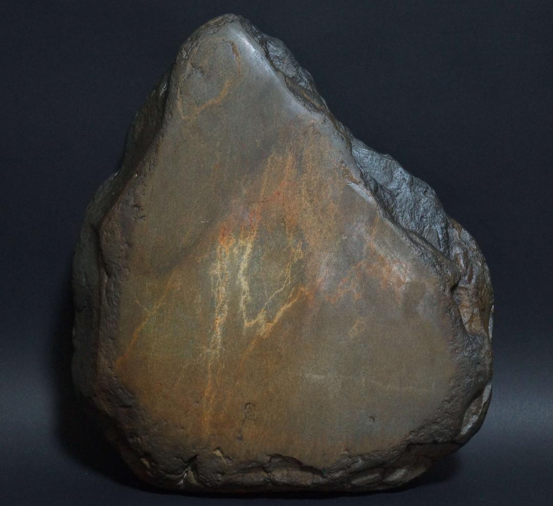 書道具 歙州硯石細工彫り『山水風景図』自然の形文鎮 書斎飾り石 美しい石目