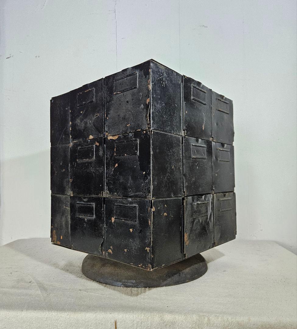 USヴィンテージ アイアンのロータリーボックス インダストリアル パーツケース