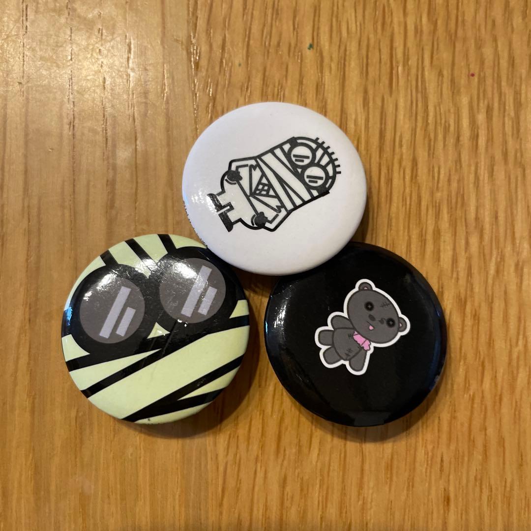 ミニオンズ　缶バッジ　非売品