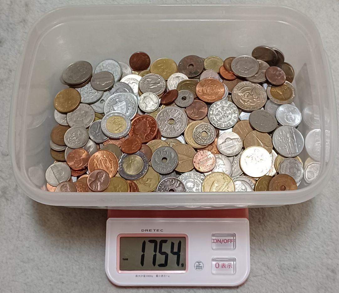 重さ3.5キロ以上の海外(外国)硬貨とおまけ付き(銀貨のおまけ)