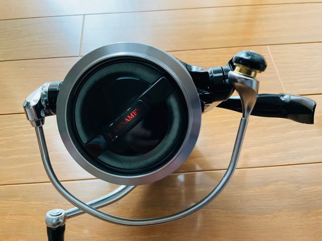 ダイワ トーナメント ISO 6000 遠投 スピニングリール　【中古品】