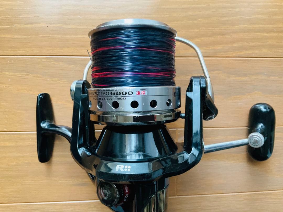 ダイワ トーナメント ISO 6000 遠投 スピニングリール　【中古品】