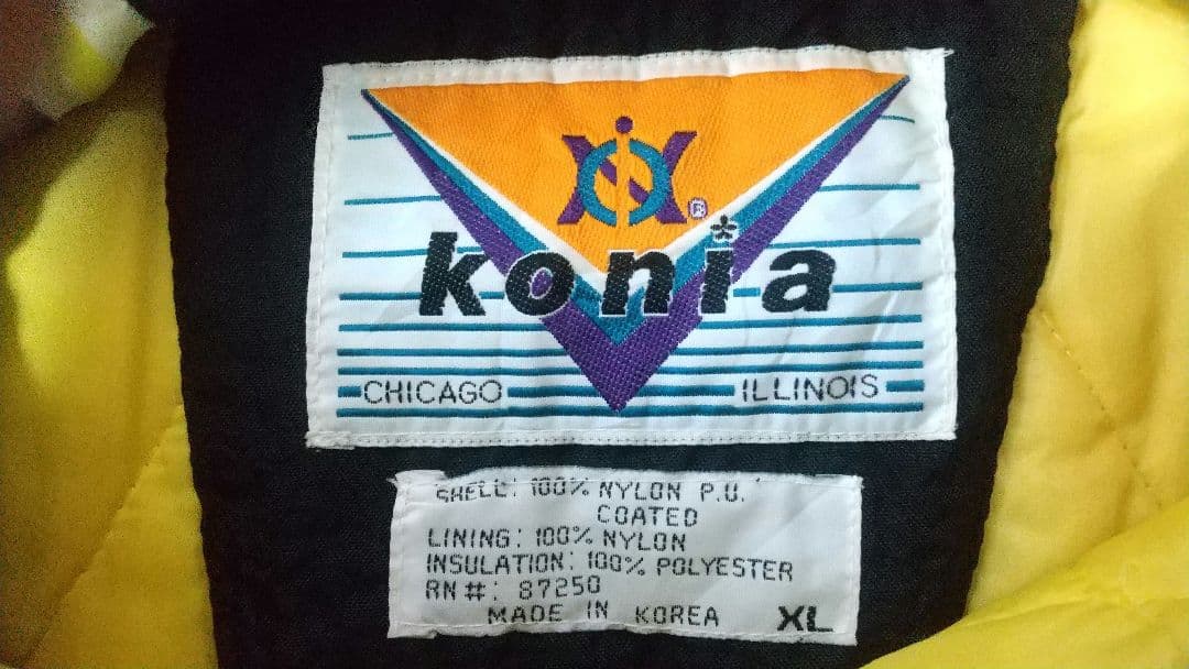 古着80s～90s NCAA グランブリングステートタイガースナイロンジャケット