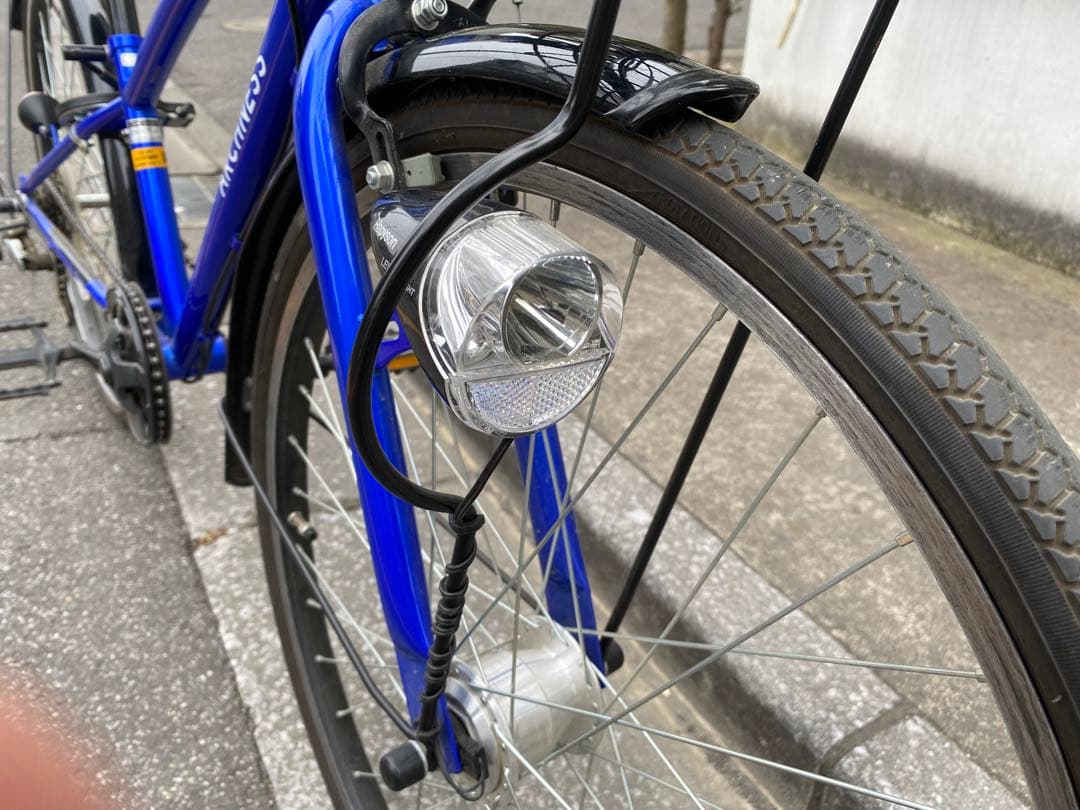 子供用自転車 クロスバイク 24インチ　オートライト　鍵付き 【直接受渡し限定】