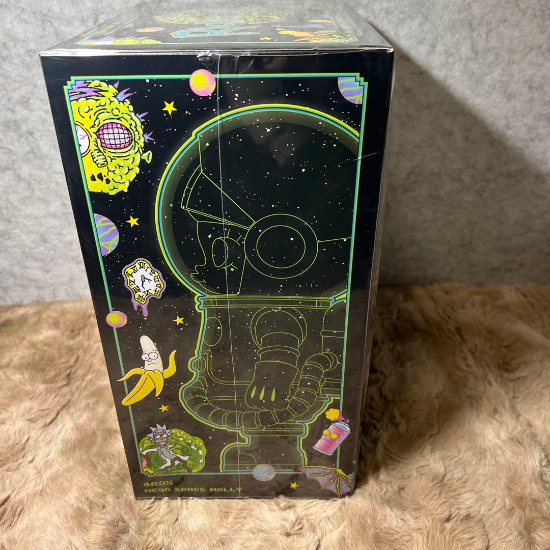 クリスマス MEGA SPACE MOLLY400%Rick and Morty