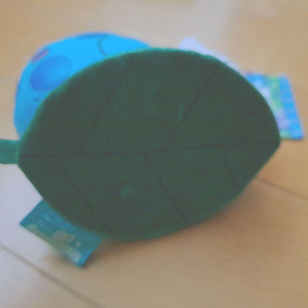 ハローキティ　かたつむり　ぬいぐるみマスコット　タグ付き