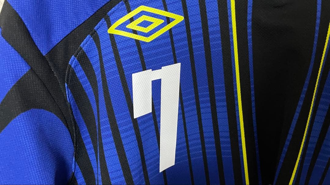 【正規品】 遠藤保仁　ガンバ大阪 2011 ホームレジェンド 美品 O-XO