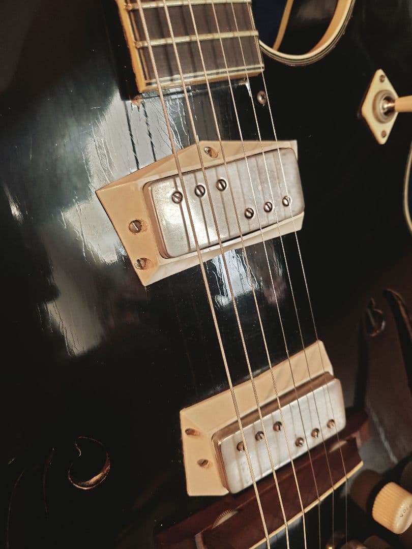 ⭐*♪様 【動画】Silver tone ビンテージ ギター セミアコ 62年製