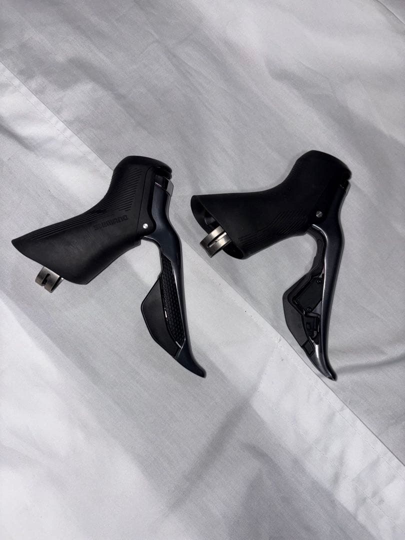 SHIMANO ULTEGRA st-r8150 Di2 機械式