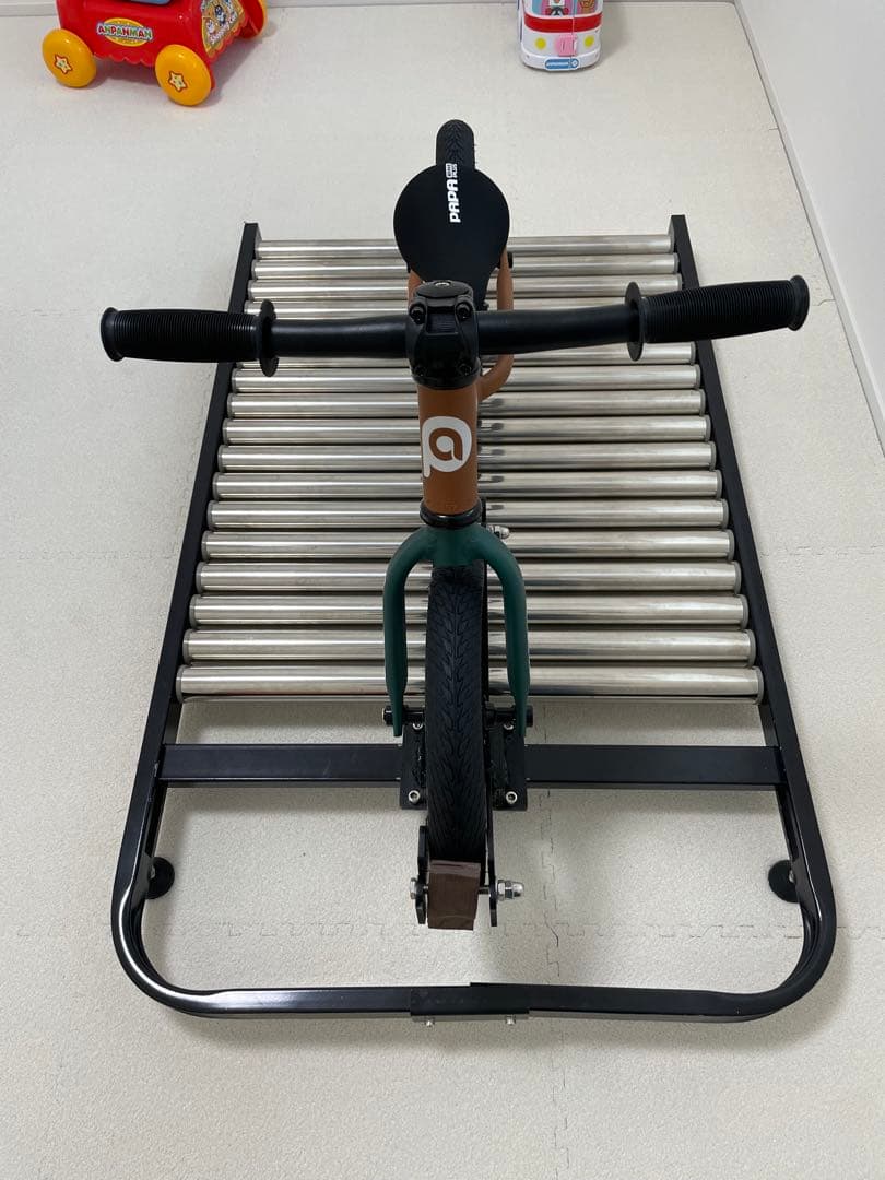 ランバイク　ローラ