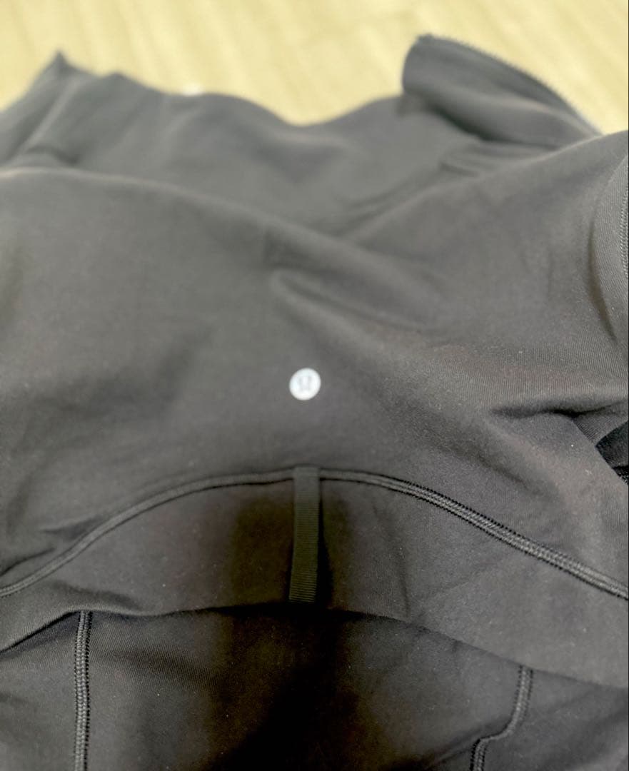 【ハワイ限定】Lululemon ブラック ジップアップジャケット サイズ4