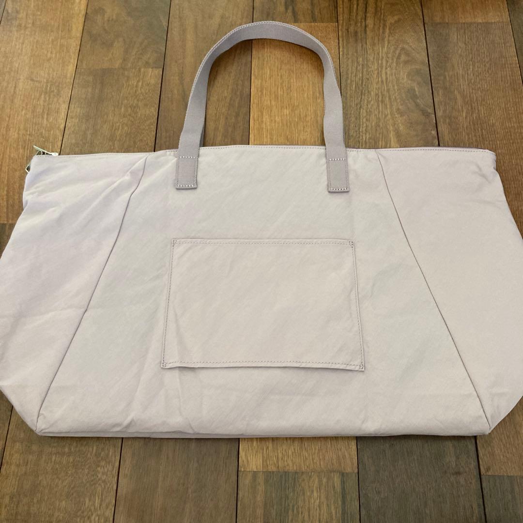 【新品未使用】TUMI 折りたたみバッグ ライトグレー