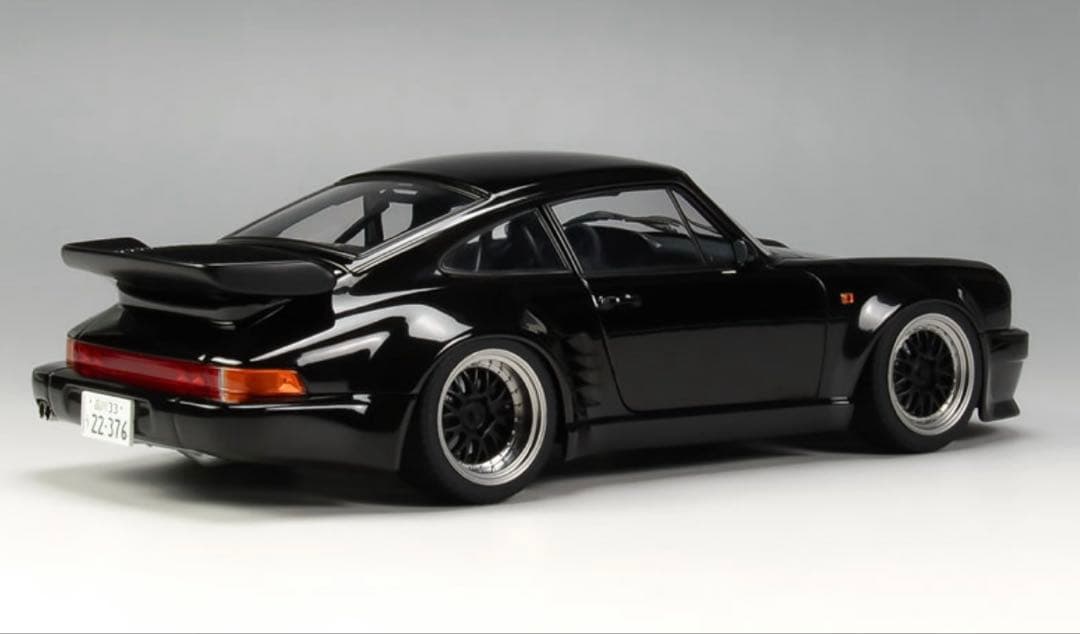 Autoart Porsche 911 (930) Turbo 湾岸ミッドナイト