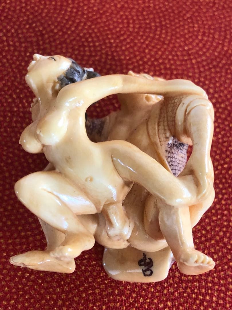 インテリア根付春画裸婦人物透かし彫り現品