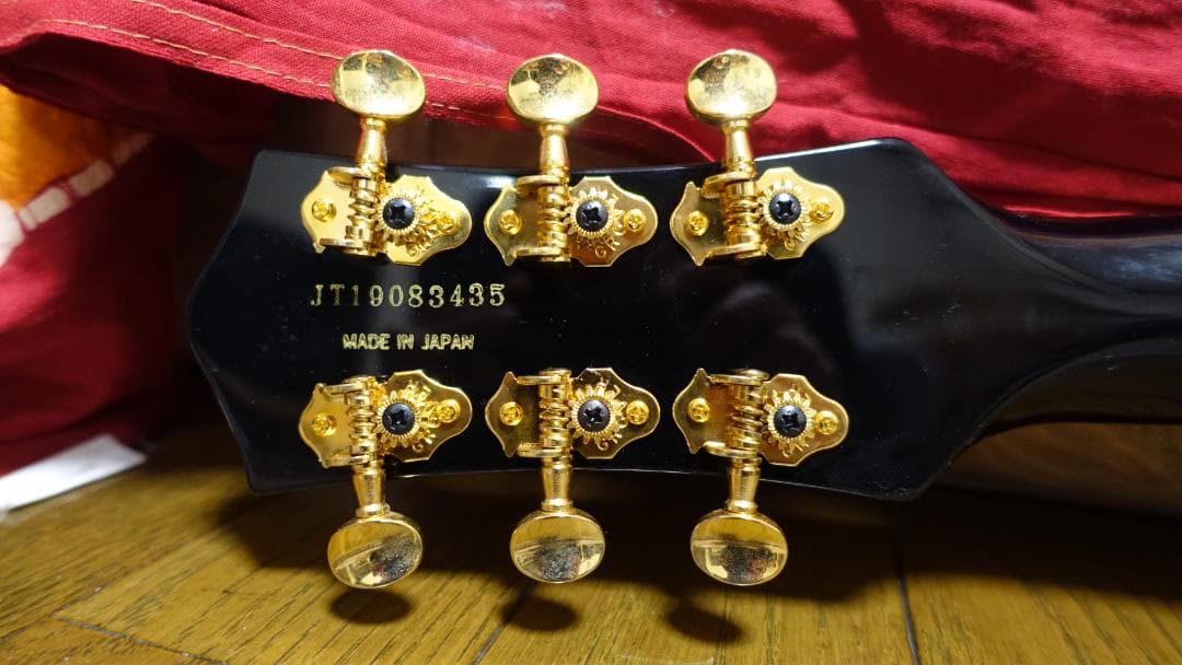 Gretsch G6131T-62 VS グレッチ