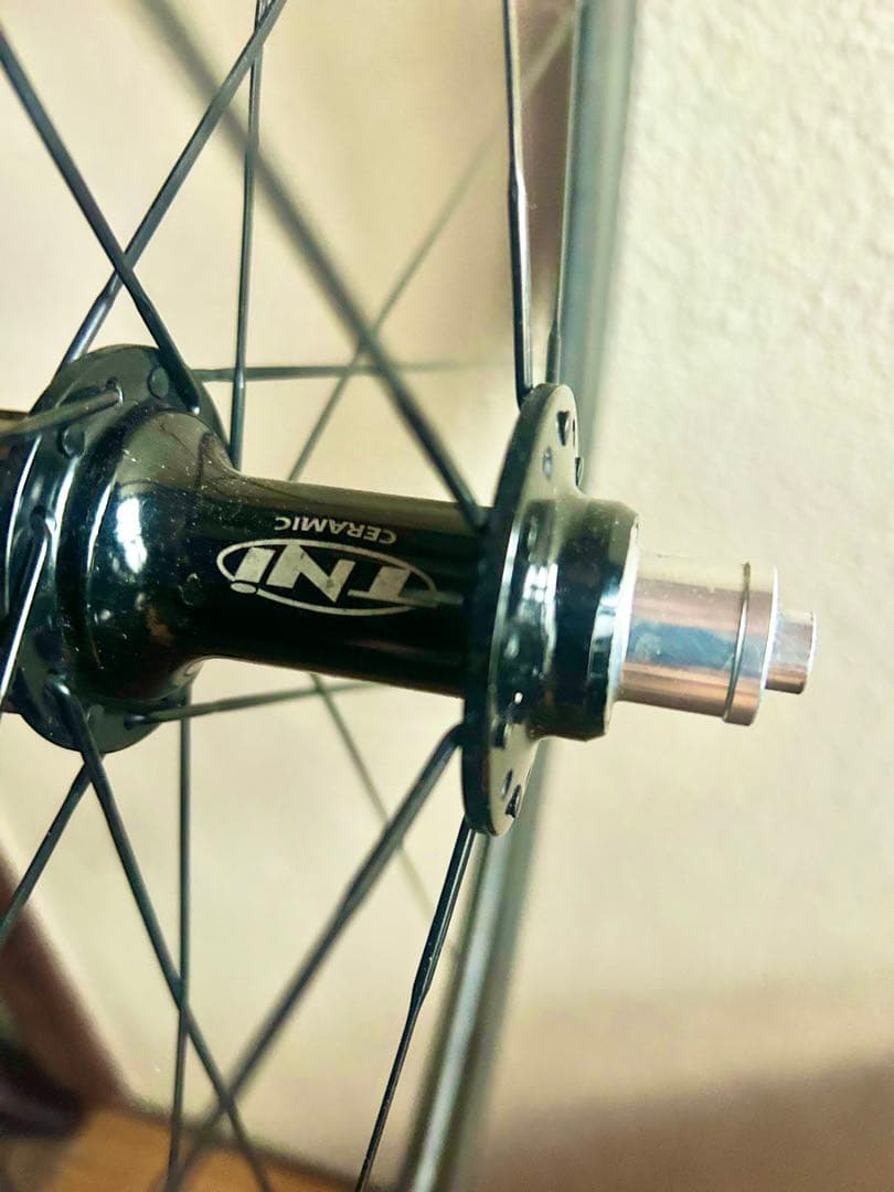 ◆TNIハブ仕様Carbonカーボンホイール後輪＆チューブラータイヤ付き◆