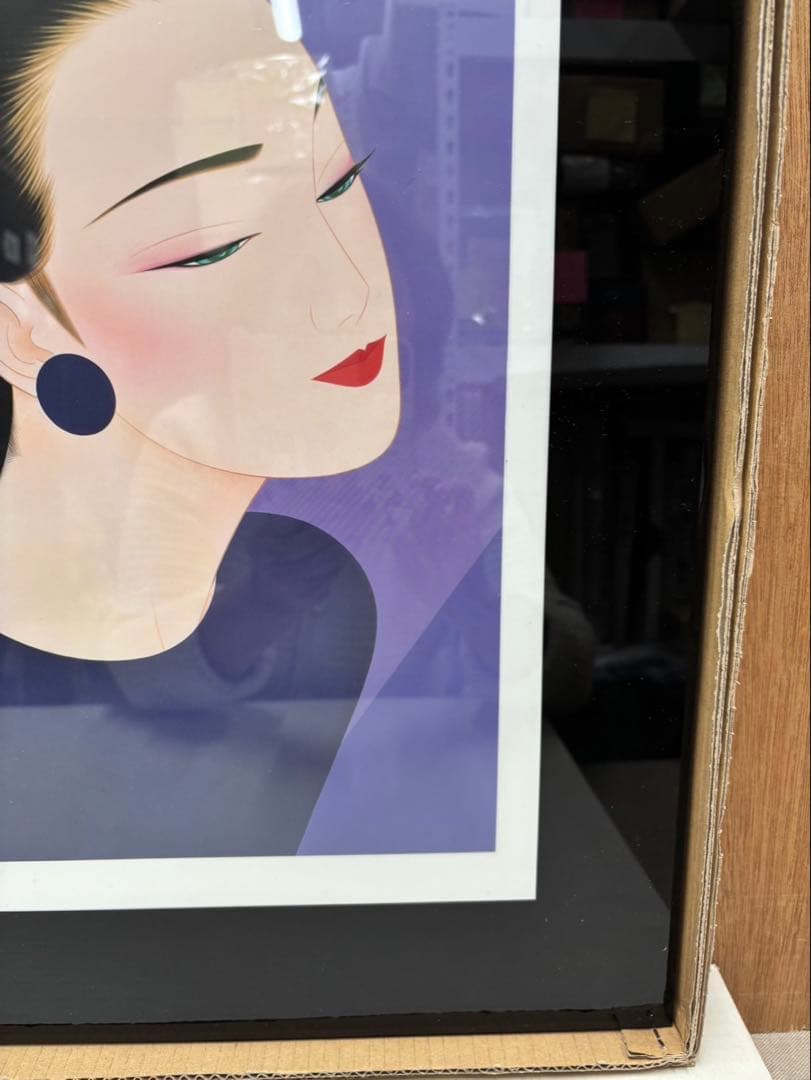 ガラストップフレーム入り 鶴田一郎