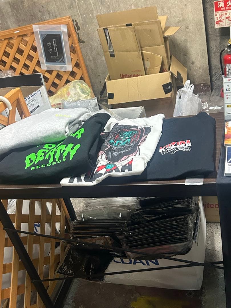 KUZIRA パーカー ブラック Lサイズ