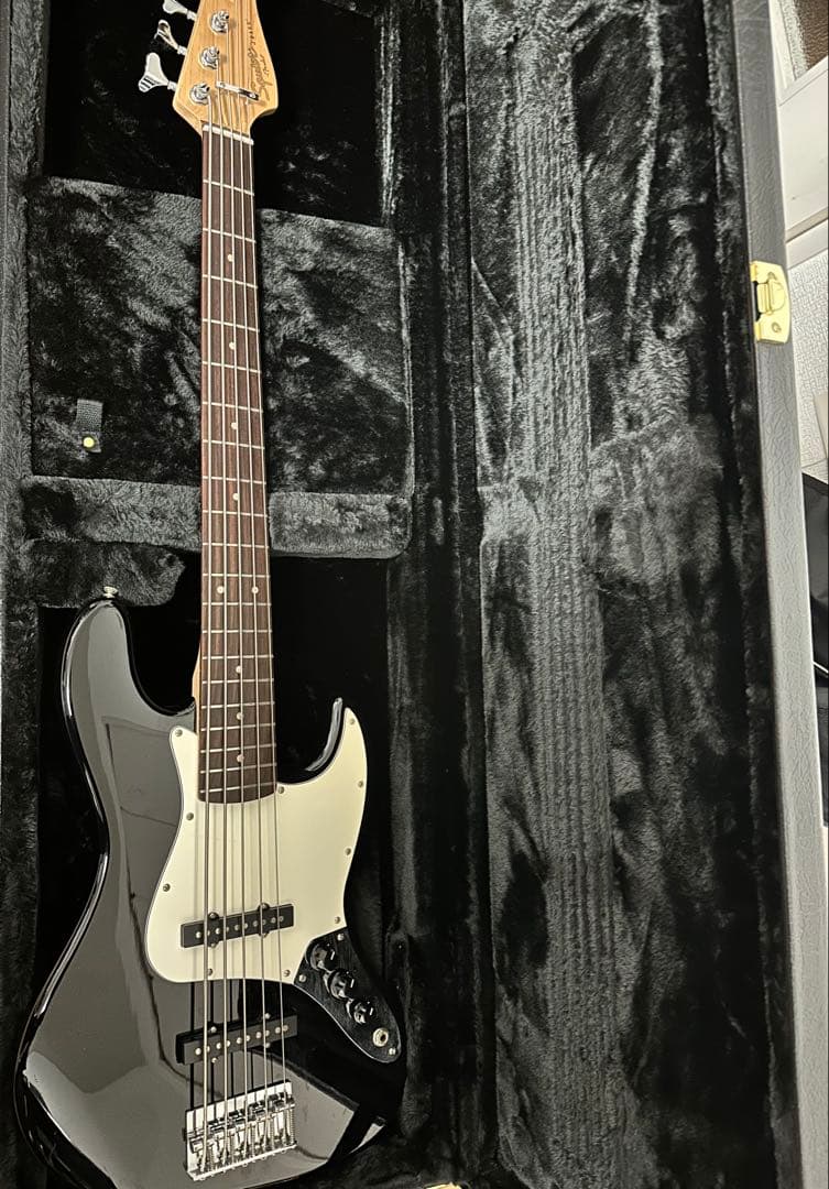 週末セール！5連ペグ SQUIER Affinity Jazz Bass V