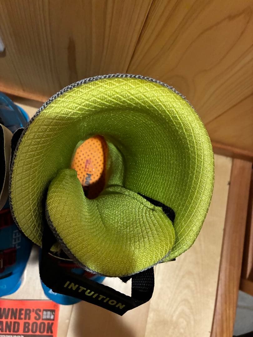 フリーライド　スキーブーツ　フリースタイル