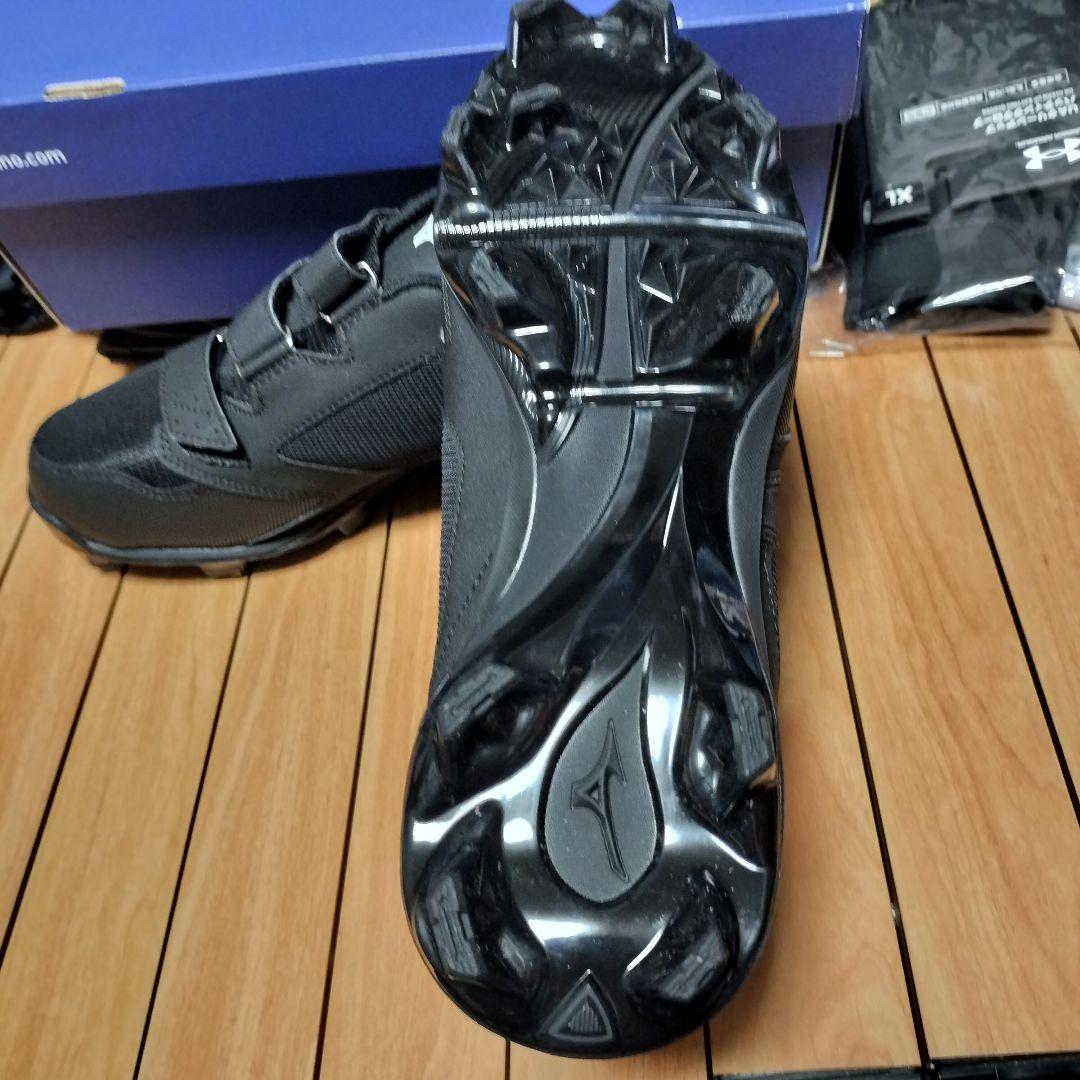 現品限り　ミズノポイントスパイク28.5センチ