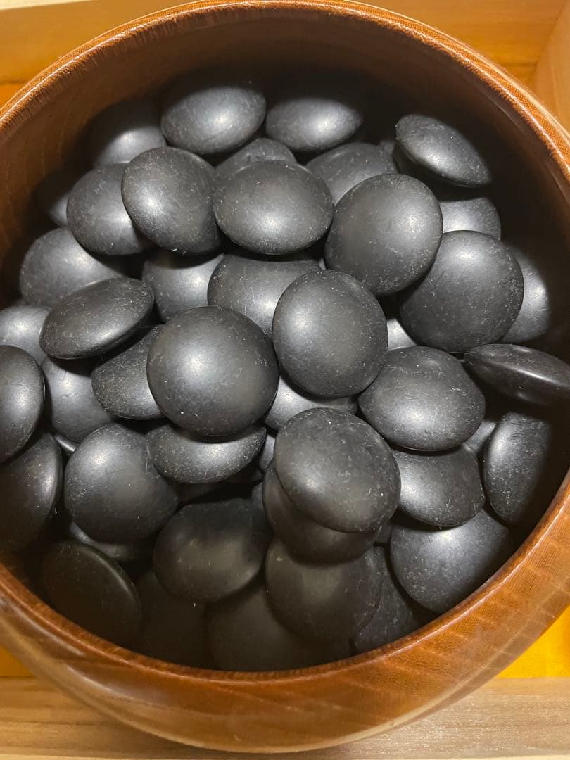 碁石　蛤　那智黒　高級囲碁　白石　黒石碁笥付き　桐箱