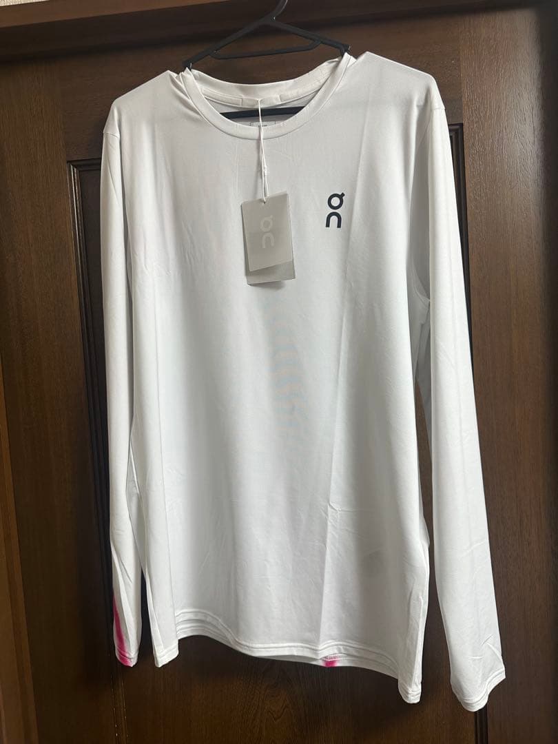 on テニスウェア　海外Sサイズ