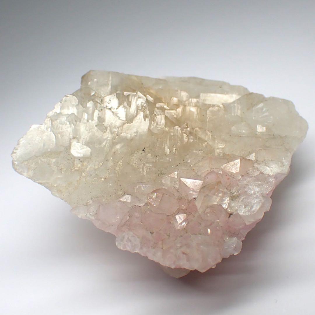 【ブラジル/ミナスジェライス産】ローズクォーツクラスター