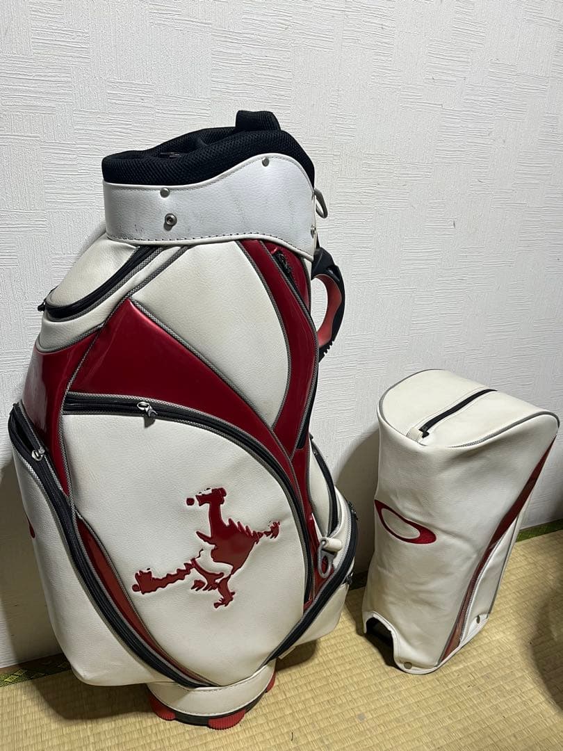 訳有！稀少！　OAKLEY オークリ　キャディバッグ フード付属