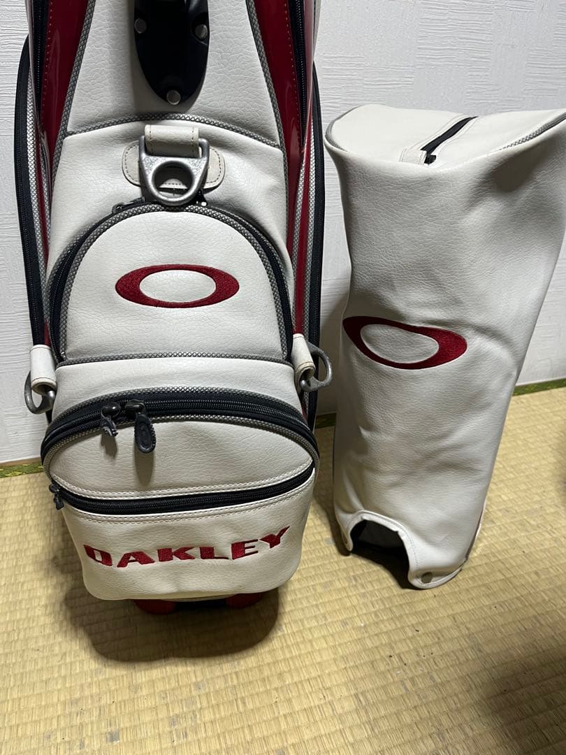 訳有！稀少！　OAKLEY オークリ　キャディバッグ フード付属
