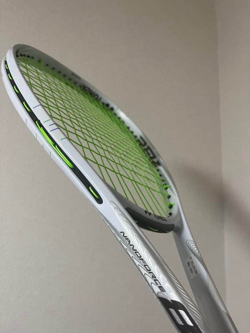 ヨネックス　ナノフォース8v UL1