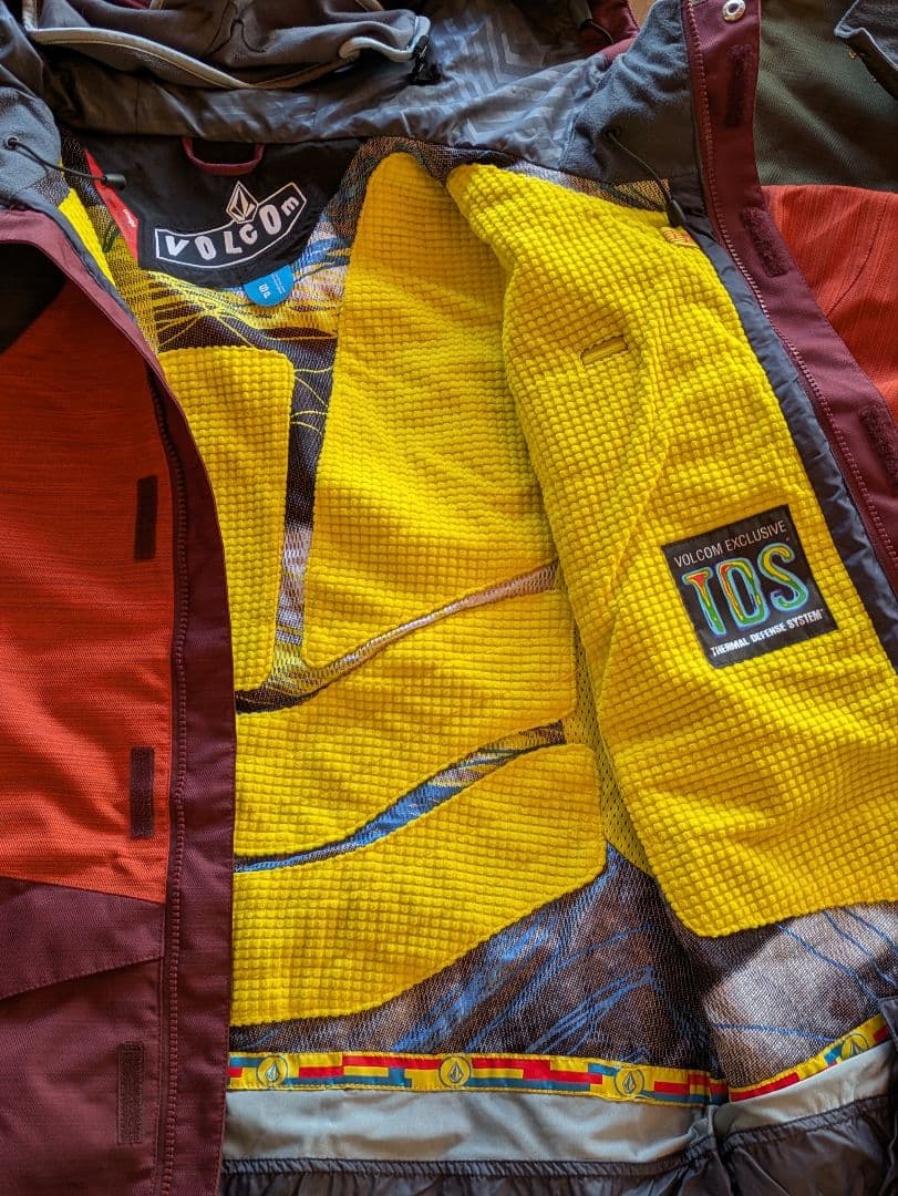 VOLCOM スノーボードウェアセット　SP(Sサイズ)