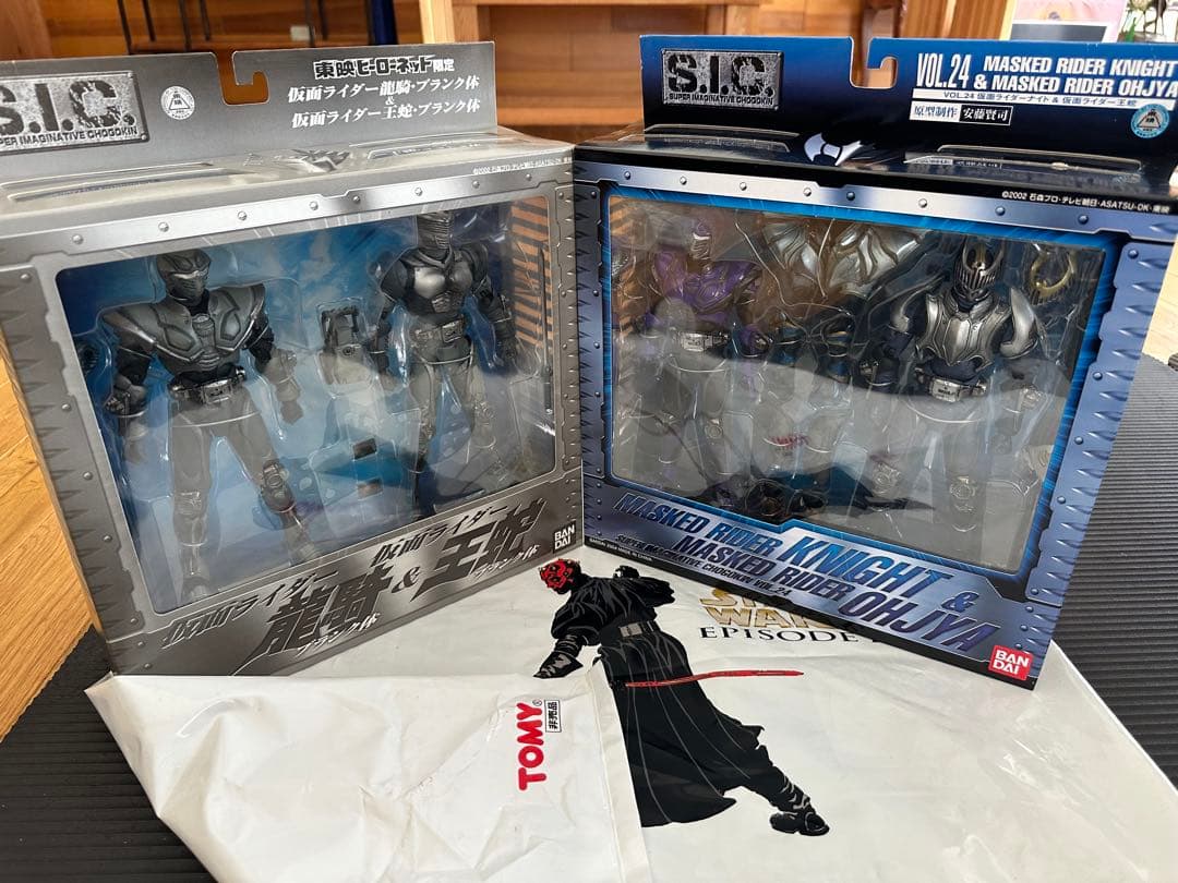 S.I.C 仮面ライダーナイト東映ヒーローネット限定 龍騎＆王蛇ブランク体未開封