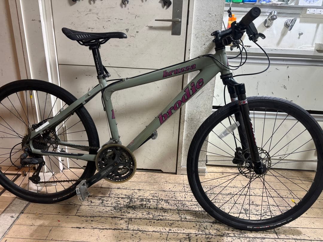 BRODIE BRUZZA マウンテンバイクフロントカーボン仕様