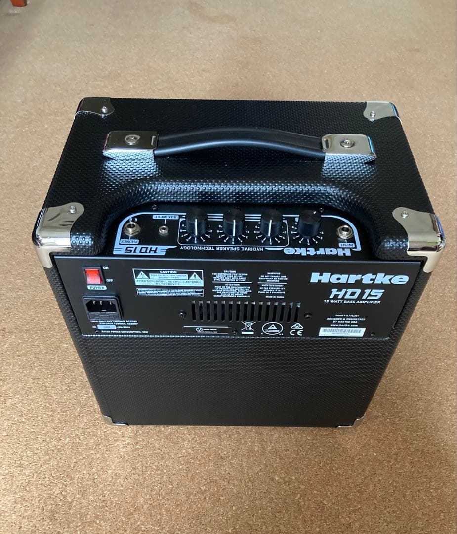 Hartke HD 15 ベースアンプ