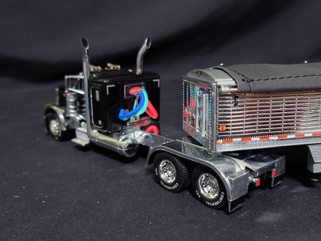 DCP1/64Peterbilt379ダイキャストプロモーショントラックミニカー