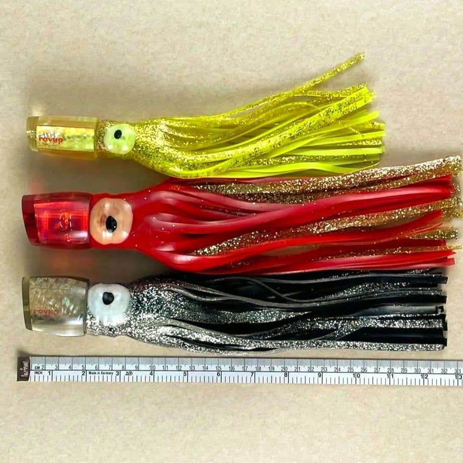 【未使用】トローリングルアー スカートルアー3本セット（10.5・8号）カジキ