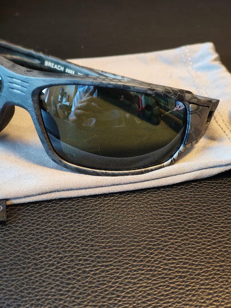 美品 限定 WILEY X BREACH CAPTIVATEレンズ サングラス