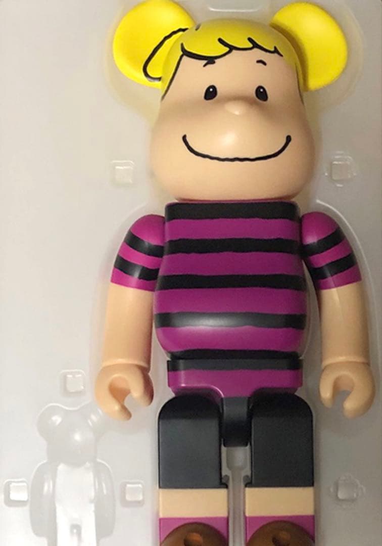 ベアブリック　SCHROEDER 400％　フィギュアのみ　スヌーピーピーナッツ