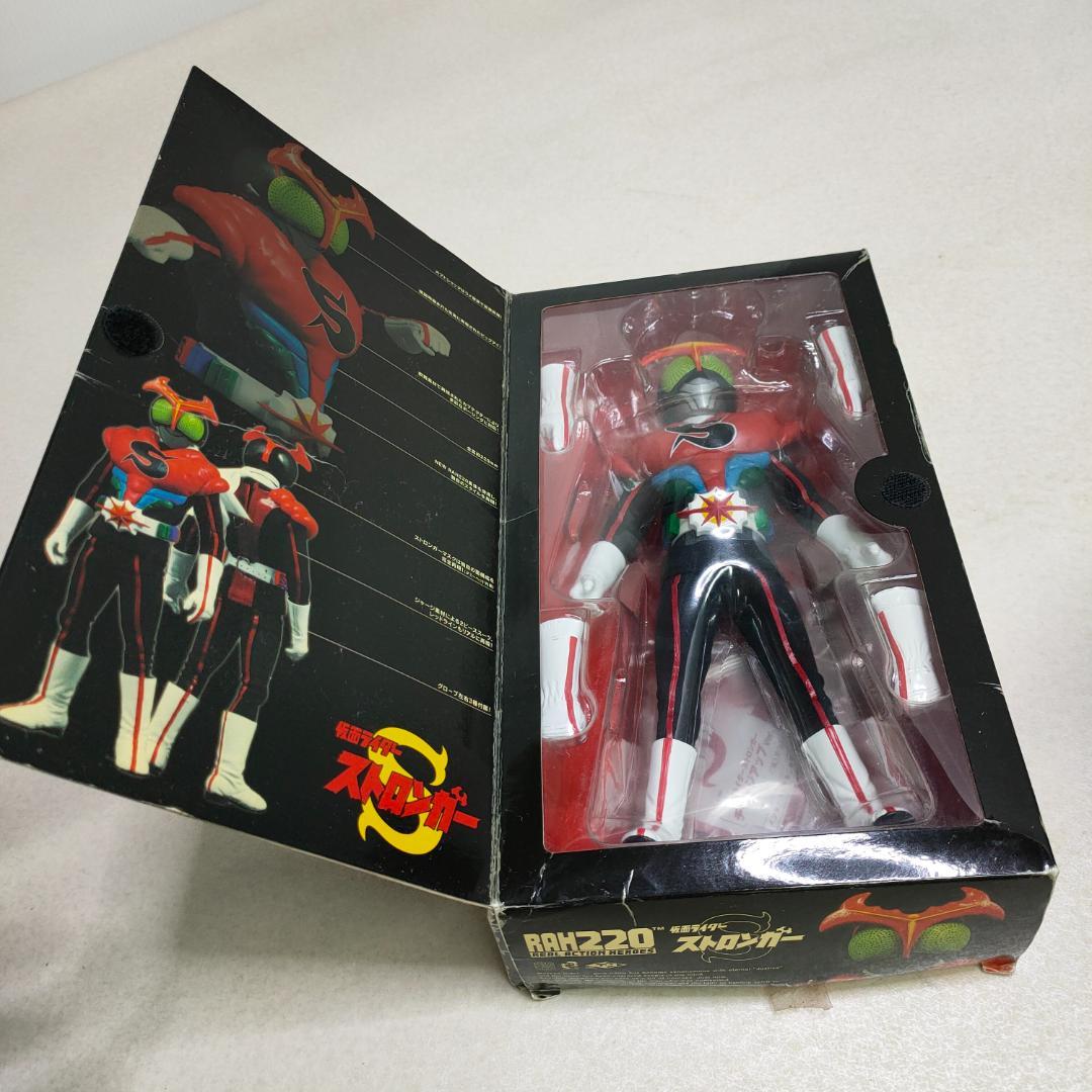 メディコム・トイ RAH220 仮面ライダーストロンガー