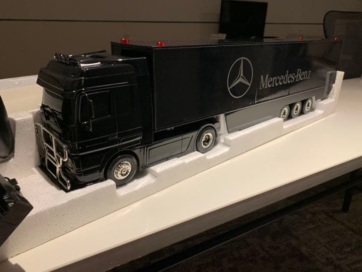 ラジコン　ベンツ　アクトロス