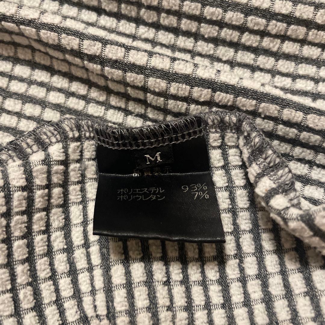 Answer4. パワーグリッドフルジップフーディー