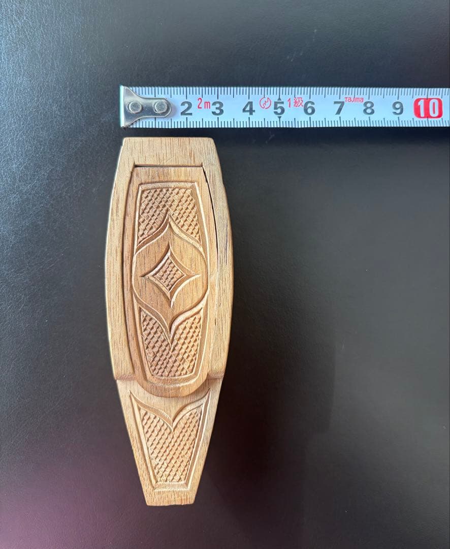 舟型　アイヌもんよう　木彫　小物入れ
