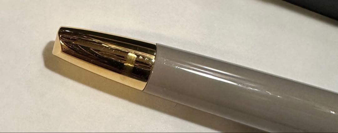 【ナガサワ限定】海岸ストーングレー 万年筆 パイロット キャップレスデシモ FM