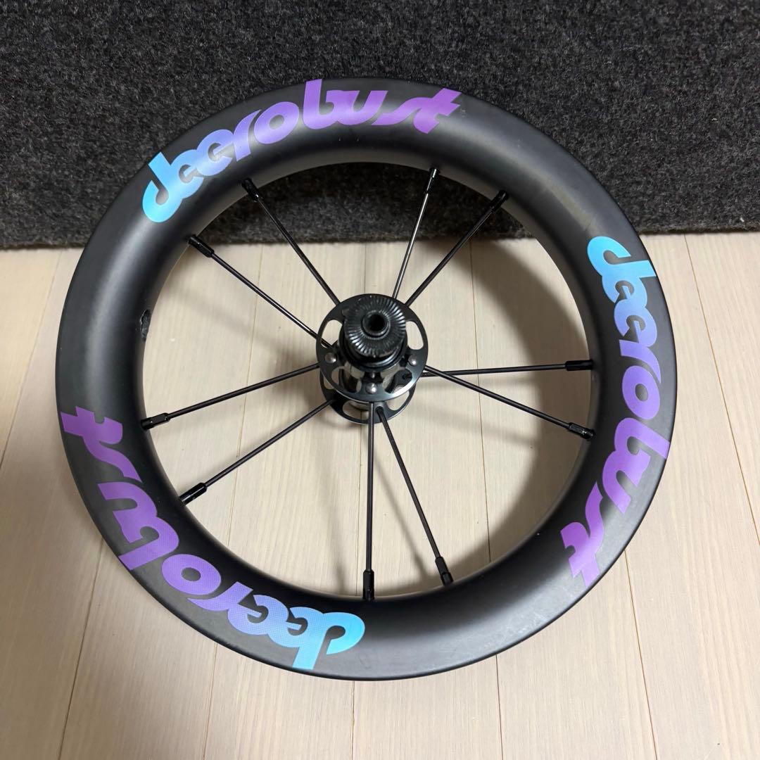 Deerobust dati バランスバイク　カーボンホイール　ストライダー