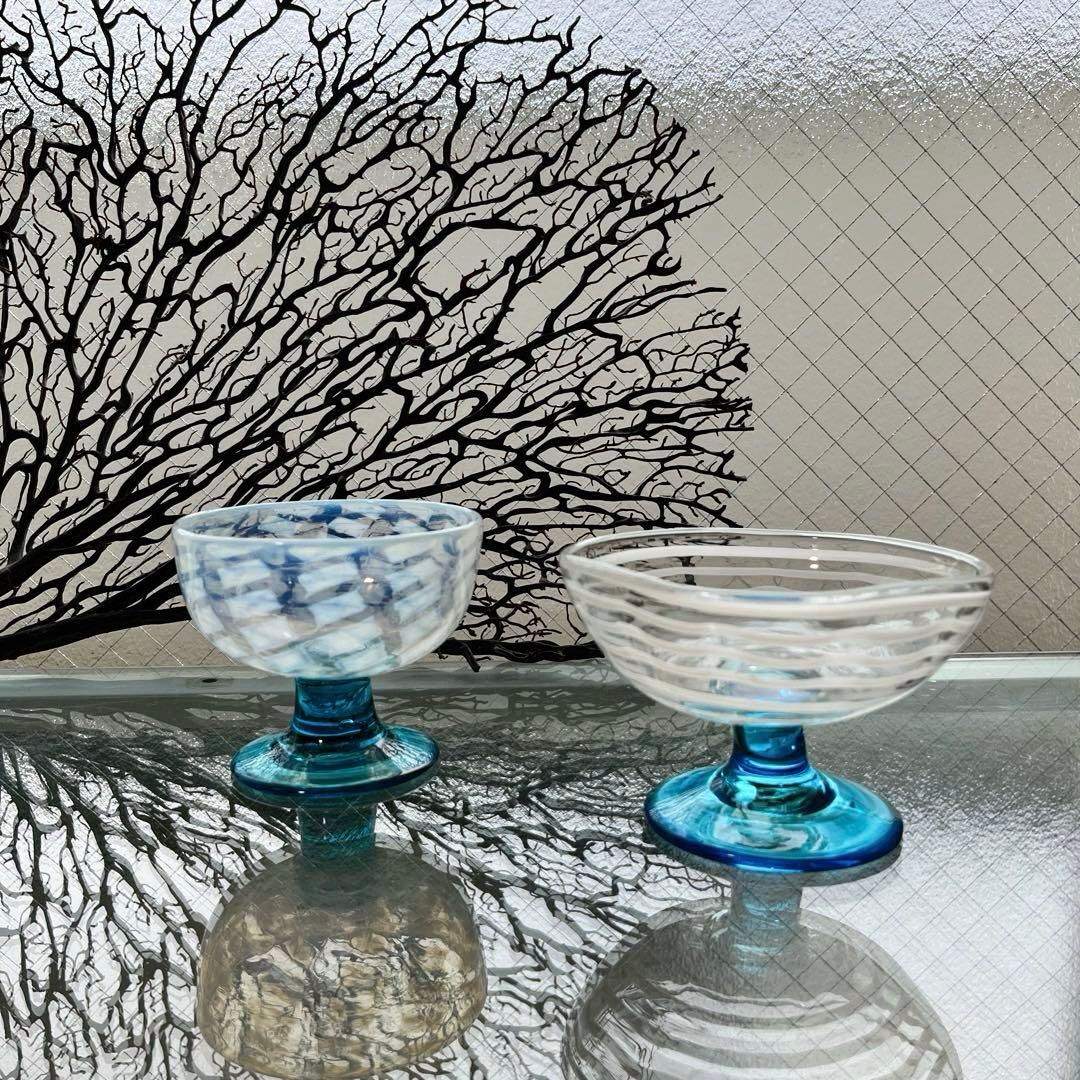 骨董　時代ガラス　超希少　四角型　白糸巻紋　水色脚付　氷コップ　ウラン