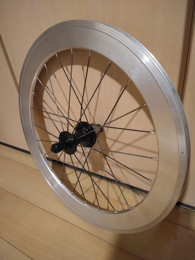 kinetix pro20インチ406 　金澤輪業カプレオライトハブ135mm