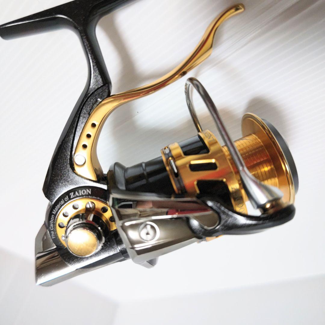 バラサンハンドル付き ダイワ トーナメント イソＺ３０００ＬＢＤ